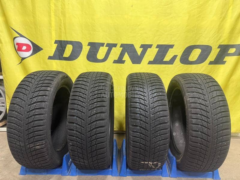 Bridgestone 215/55 R17 Zimska