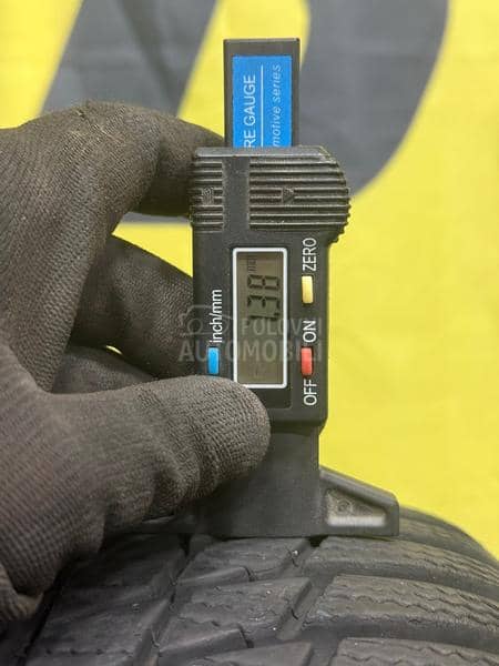 Bridgestone 215/55 R17 Zimska