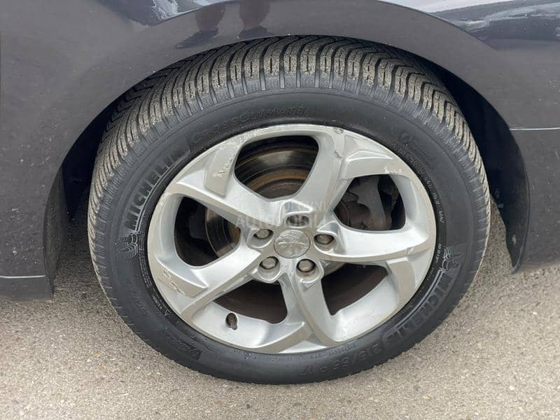 Peugeot 508 P A N O