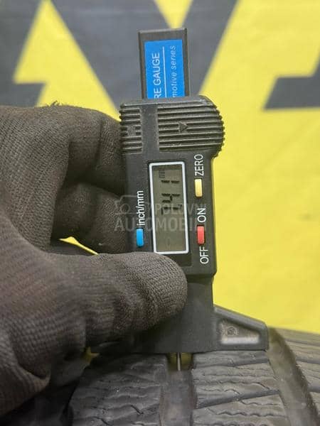 Continental 215/45 R17 Zimska