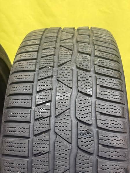 Continental 215/45 R17 Zimska