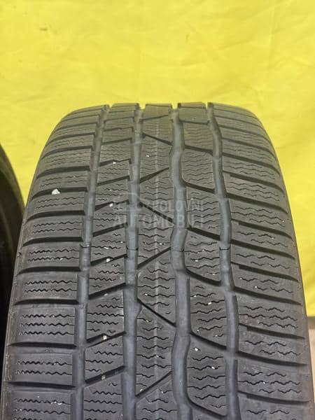 Continental 215/45 R17 Zimska