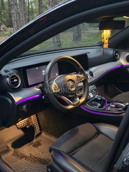 Mercedes Benz E 220 4MATIC 4x4 AMG Mercedes Benz E 220 4MATIC 4x4 AMG