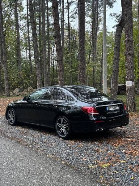 Mercedes Benz E 220 4MATIC 4x4 AMG Mercedes Benz E 220 4MATIC 4x4 AMG