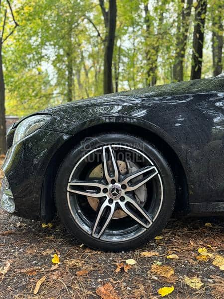 Mercedes Benz E 220 4MATIC 4x4 AMG Mercedes Benz E 220 4MATIC 4x4 AMG