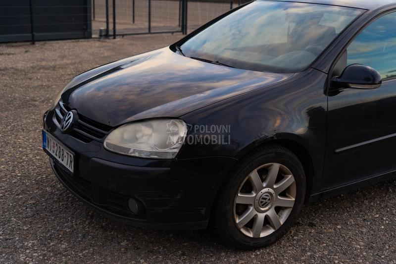 Volkswagen Golf 5 FSI