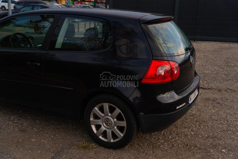 Volkswagen Golf 5 FSI