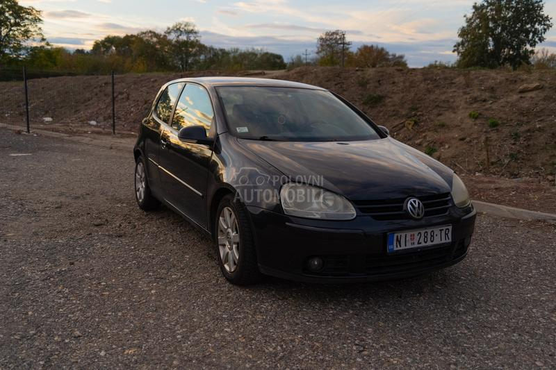 Volkswagen Golf 5 FSI