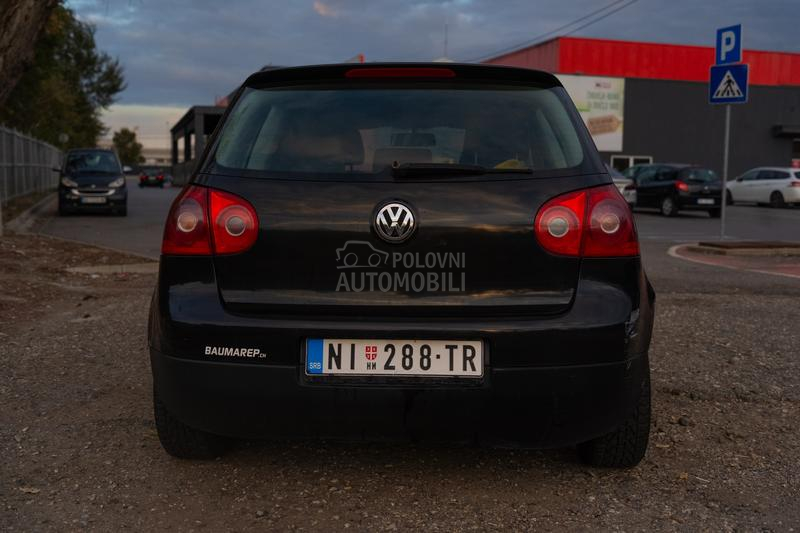 Volkswagen Golf 5 FSI