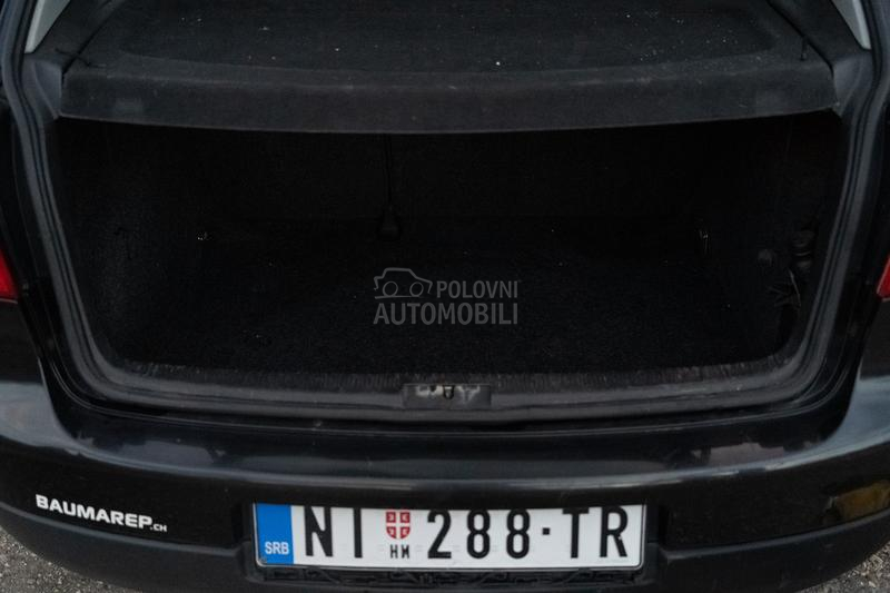 Volkswagen Golf 5 FSI