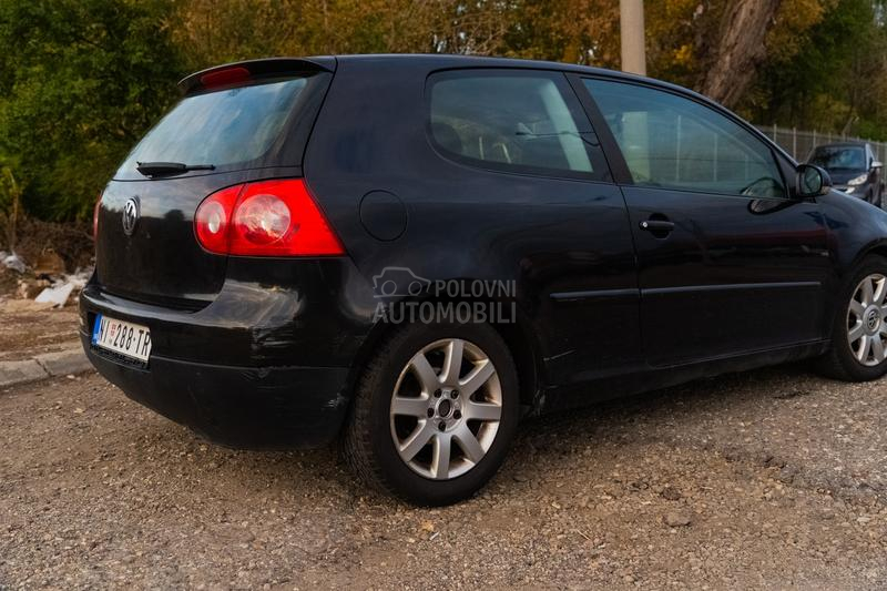 Volkswagen Golf 5 FSI