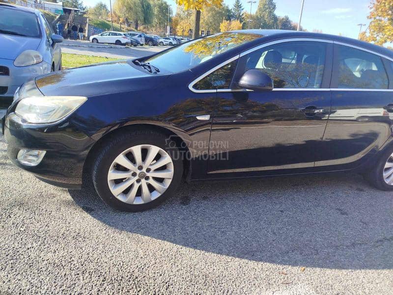 Opel Astra J 1.6