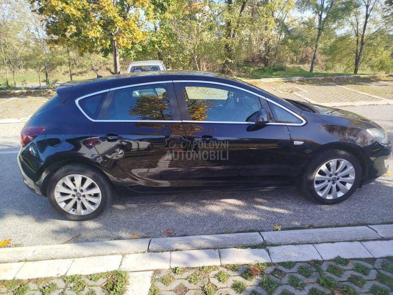 Opel Astra J 1.6