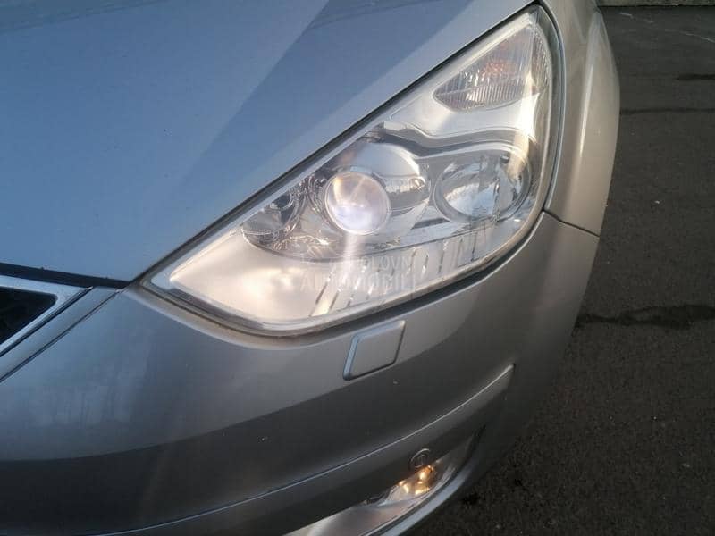 Ford Galaxy 2.0 tdci Ghia