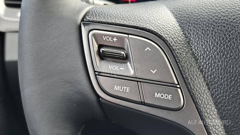 Hyundai Santa Fe d  NAV/AUT