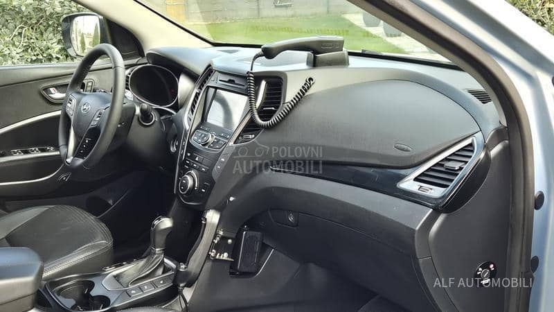 Hyundai Santa Fe d  NAV/AUT