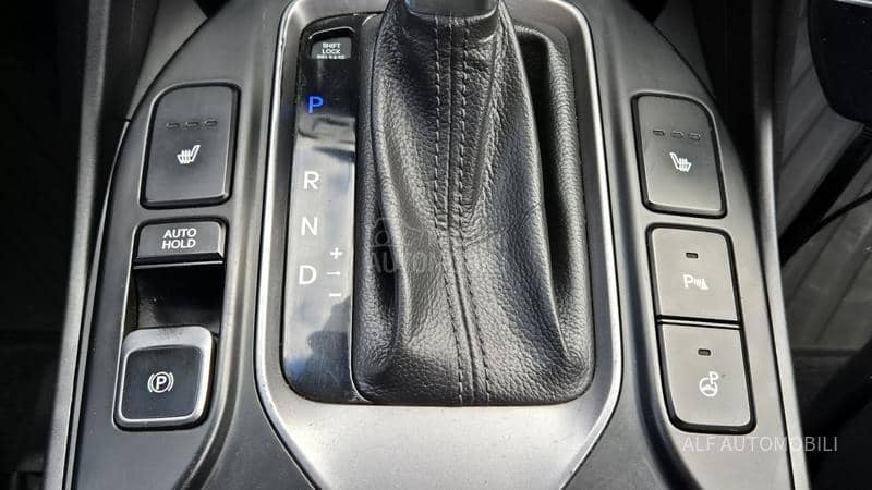 Hyundai Santa Fe d  NAV/AUT