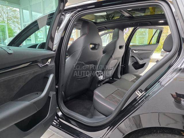 Škoda Octavia RS Plus 4x4 Pano