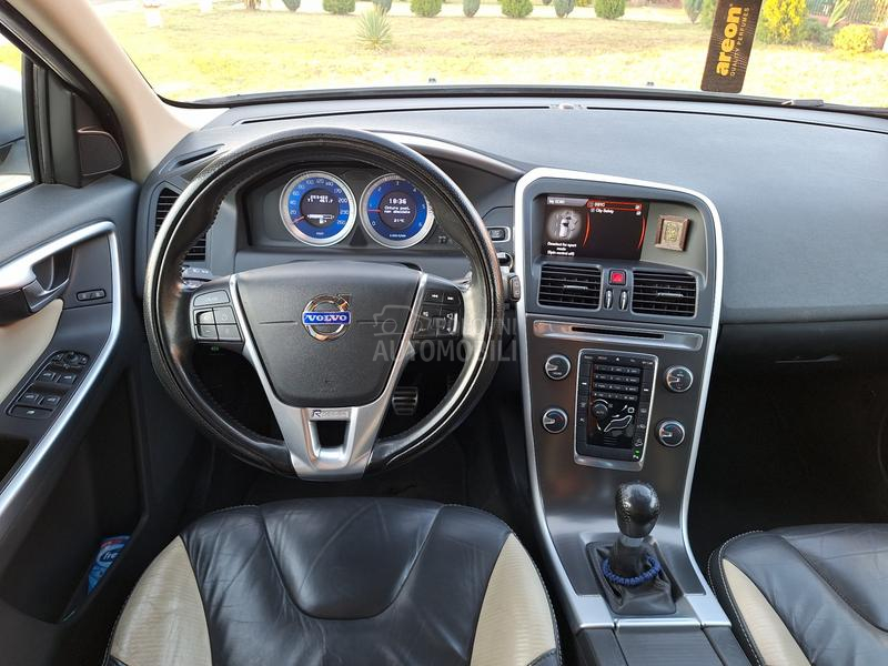 Volvo XC60 R-Design D3 AWD