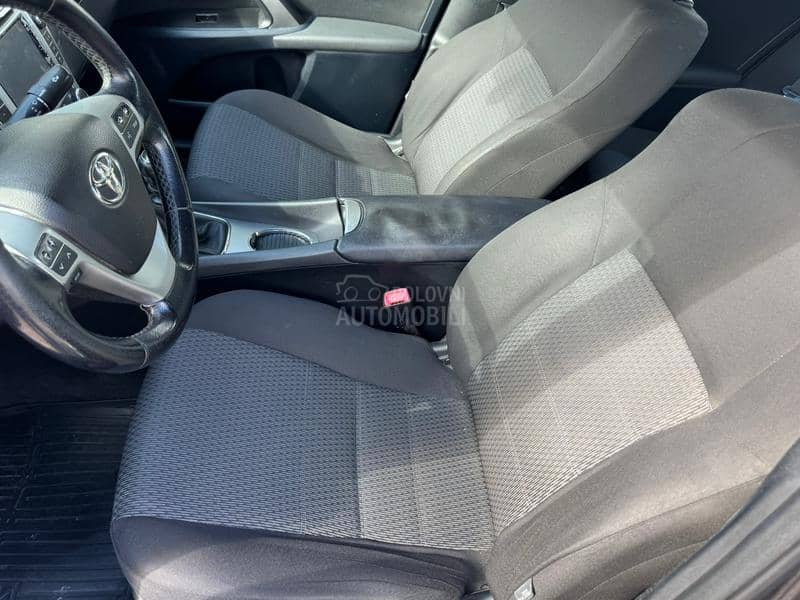Toyota Avensis T0P ponuda