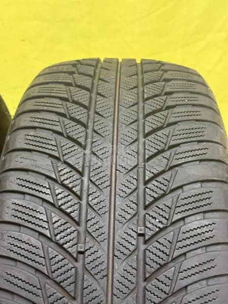 Bridgestone 225/50 R17 Zimska