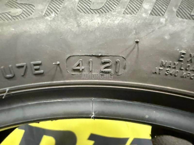 Bridgestone 225/50 R17 Zimska