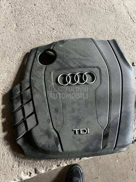 Audi Q5 -  kompletan auto u delovima