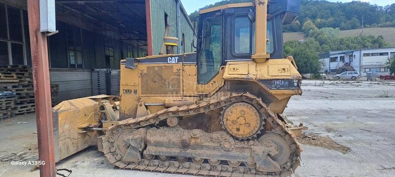 CAT D6M