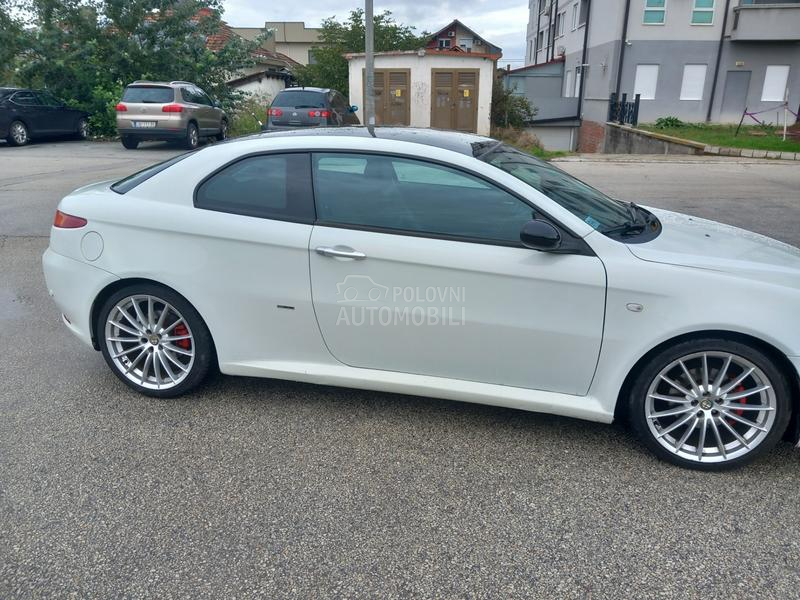 Alfa Romeo GT GT / QV / Q2 /