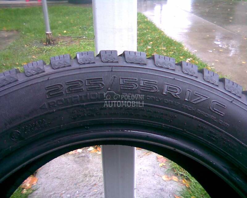 Nokian 225/55 R17 Zimska