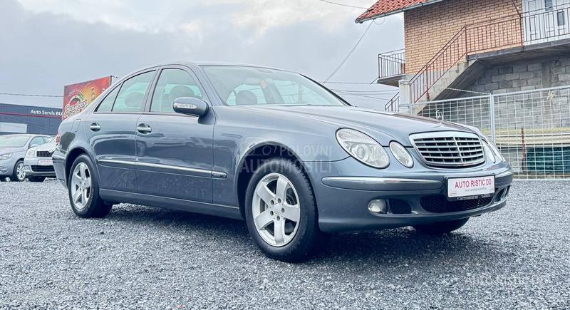 Mercedes Benz E 220 ELEGANCE  T O P