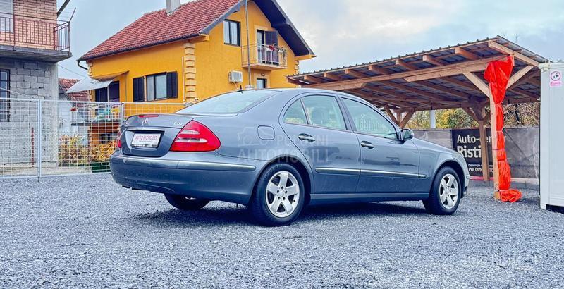 Mercedes Benz E 220 ELEGANCE  T O P