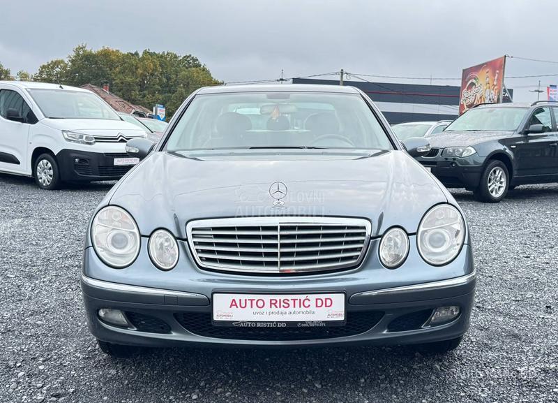 Mercedes Benz E 220 ELEGANCE  T O P