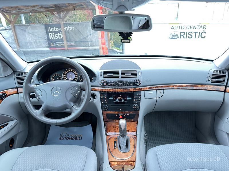 Mercedes Benz E 220 ELEGANCE  T O P