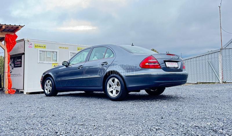 Mercedes Benz E 220 ELEGANCE  T O P