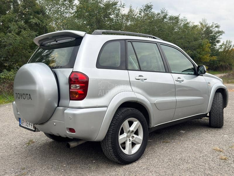 Toyota RAV 4  Toyota RAV 4