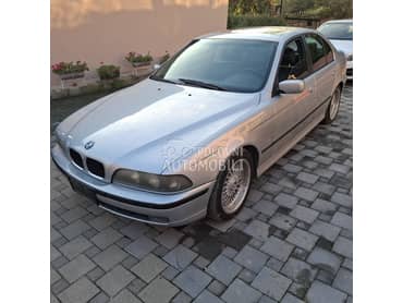 BMW 528 