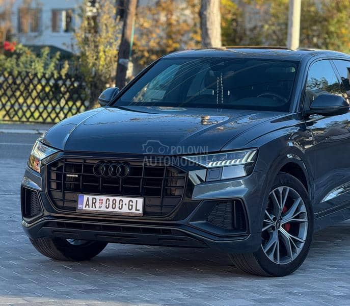 Audi Q8 3xS-line Black