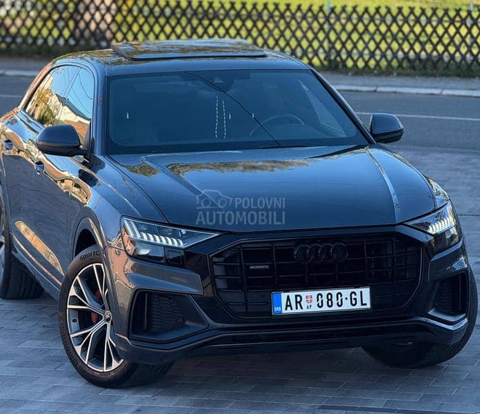 Audi Q8 3xS-line Black