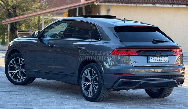 Audi Q8 3xS-line Black