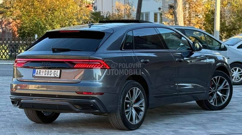 Audi Q8 3xS-line Black