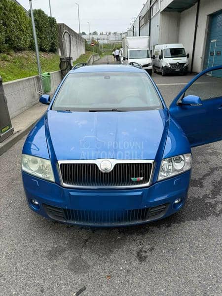 Škoda Octavia vrs -  kompletan auto u delovima