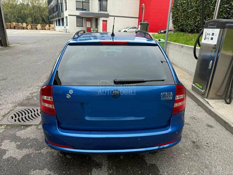 Škoda Octavia vrs -  kompletan auto u delovima