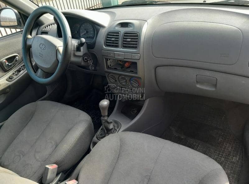 Hyundai Accent 