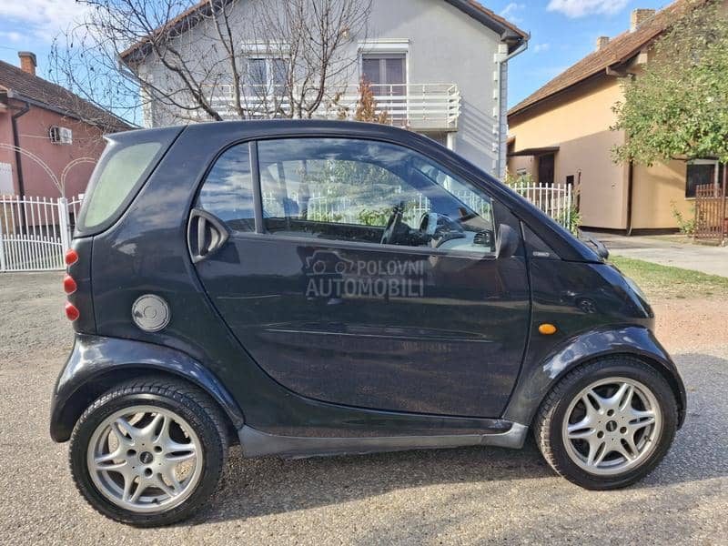 Smart ForTwo 2002god.