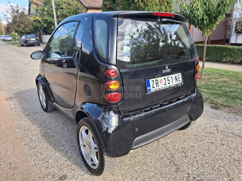 Smart ForTwo 2002god.