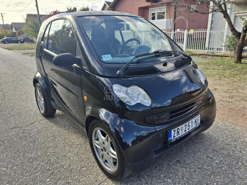 Smart ForTwo 2002god.