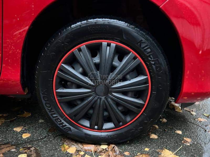 Toyota Yaris 1.3 VVTi