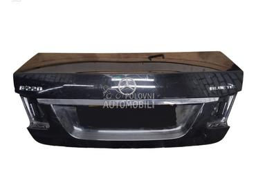 Vrata gepeka za Mercedes Benz E 200, E 220, E 230 ... od 2009. do 2013. god.