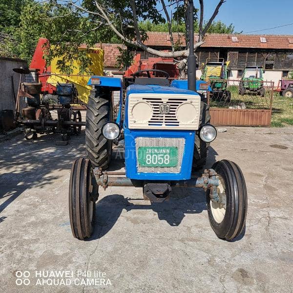 Universal 445 za berač